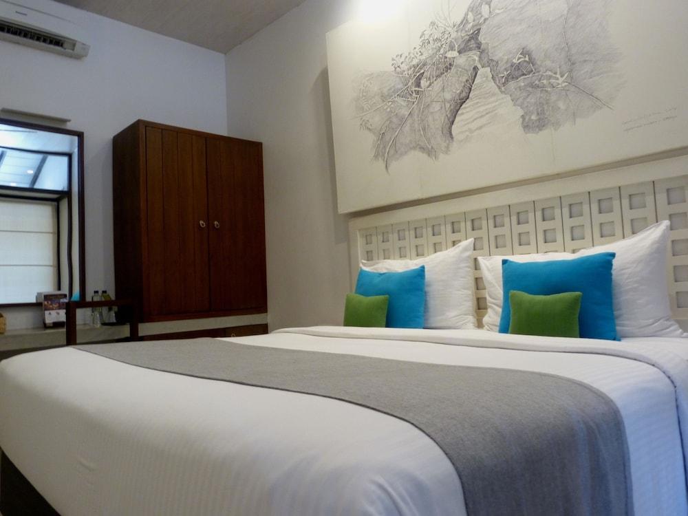 Jetwing Blue Hotel Negombo Bagian luar foto