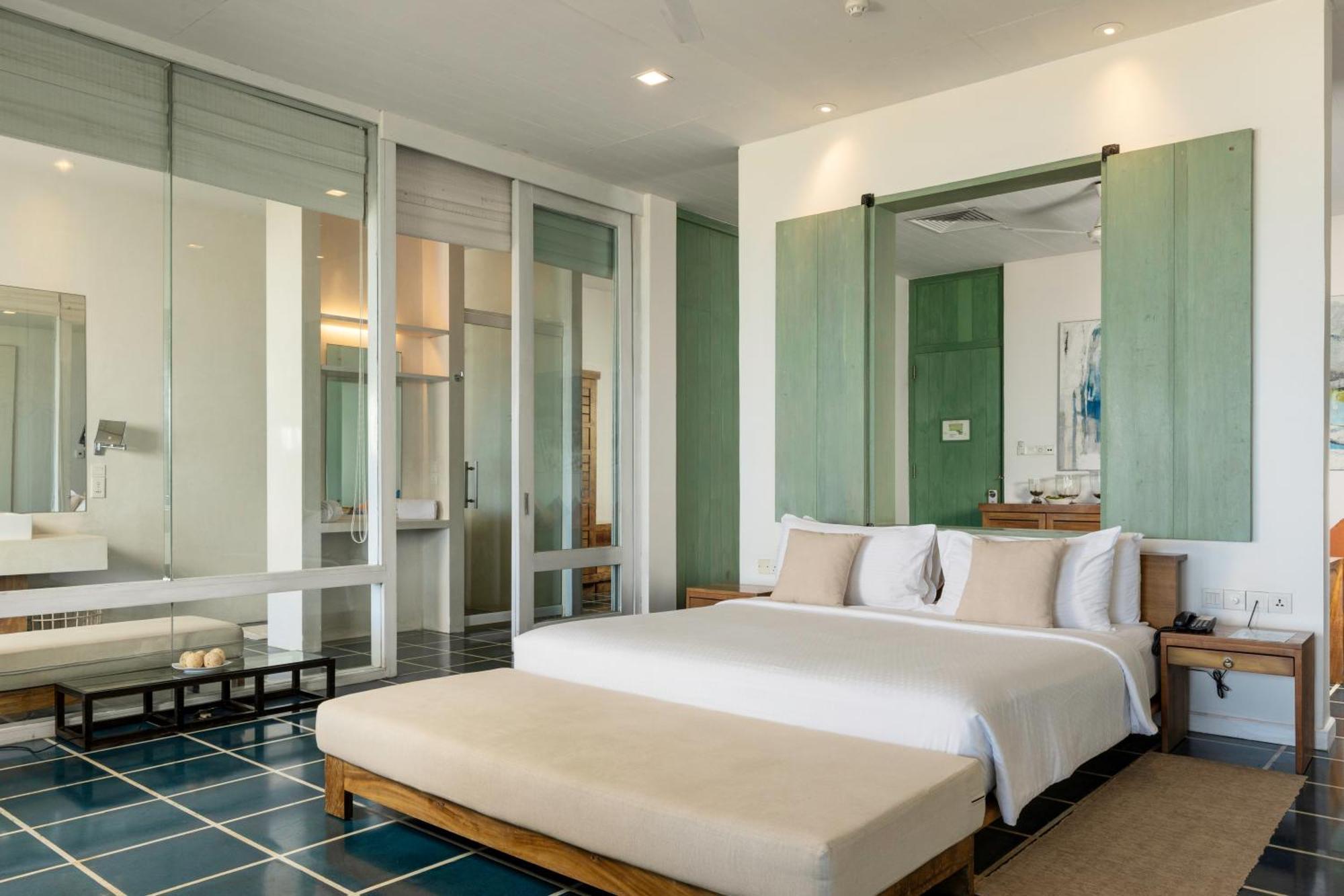 Jetwing Blue Hotel Negombo Bagian luar foto