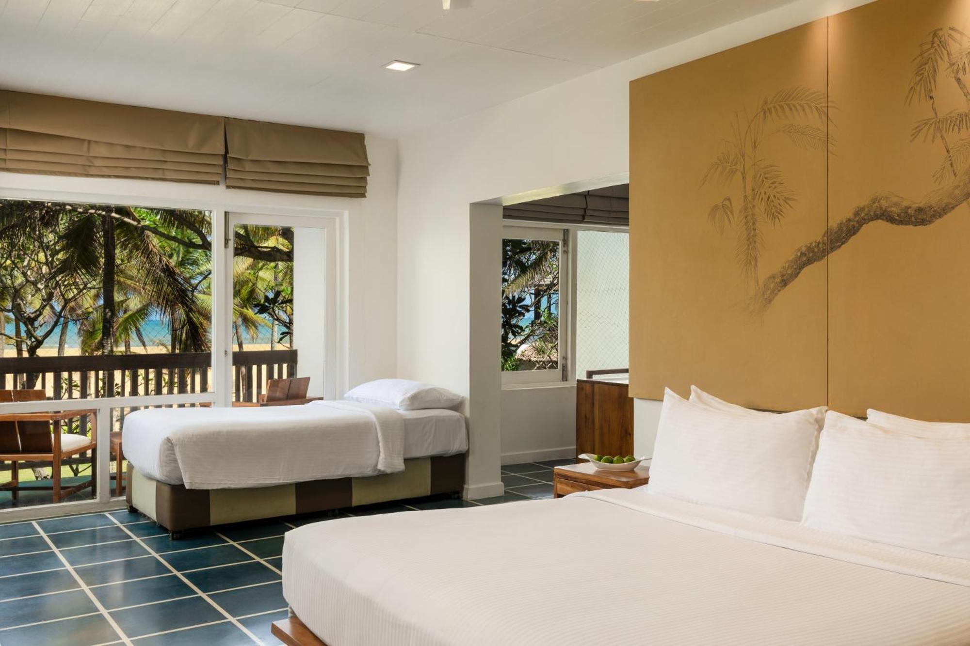 Jetwing Blue Hotel Negombo Bagian luar foto