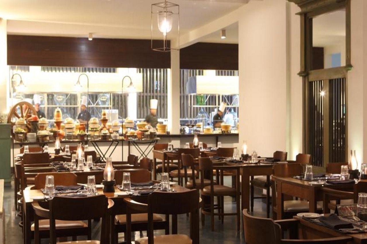 Jetwing Blue Hotel Negombo Bagian luar foto